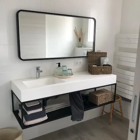 Les 3 Lumieres 8-10 Personnes, Clim, Piscine A Proximite Des Plages Villa